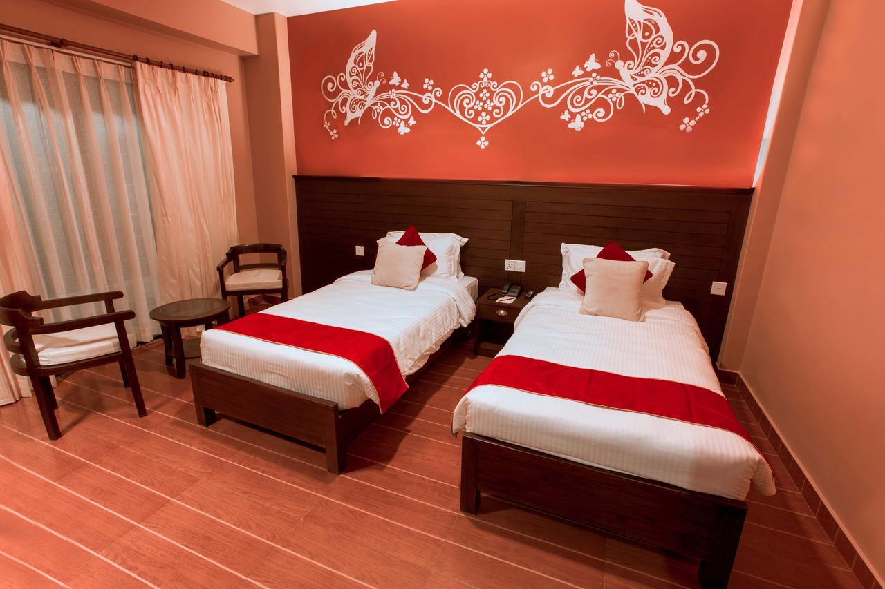 Hotel City Park Pokhara Exterior photo